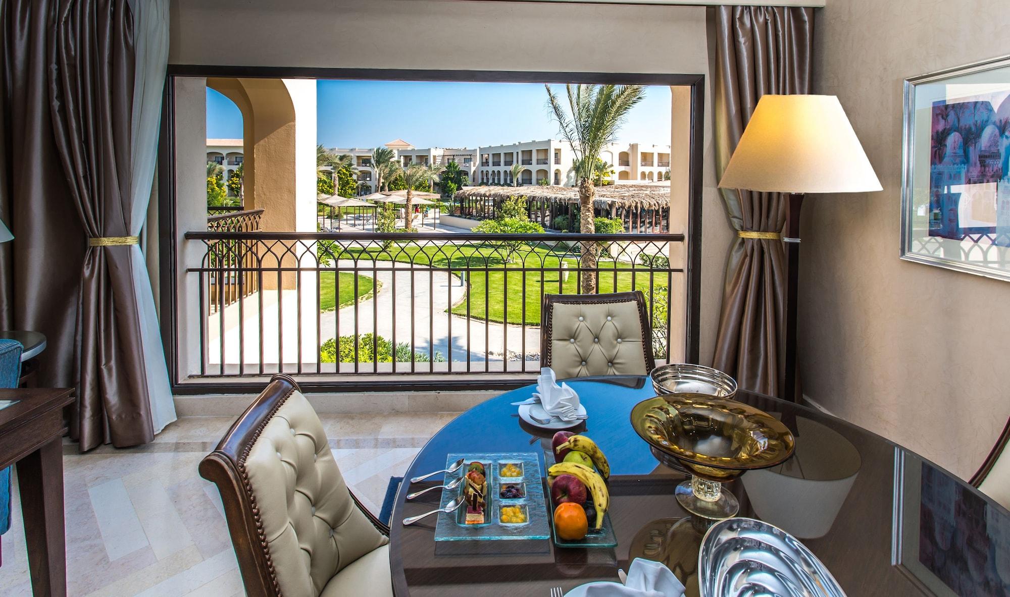 Jaz Aquamarine Resort 5*